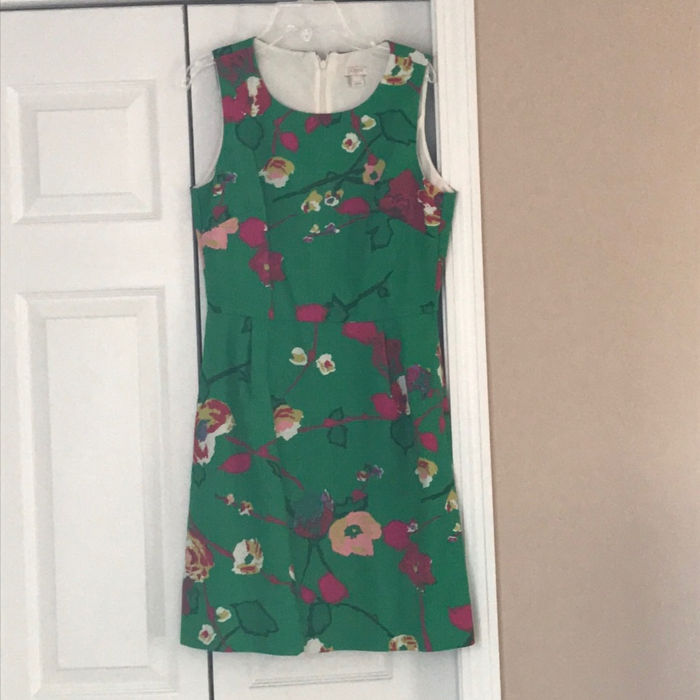 Green floral shift dress